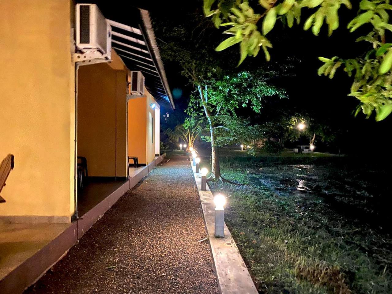 Athyantha Resort Anuradhapura Exterior photo