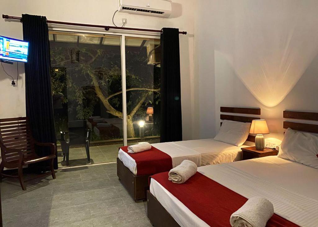 Athyantha Resort Anuradhapura Exterior photo